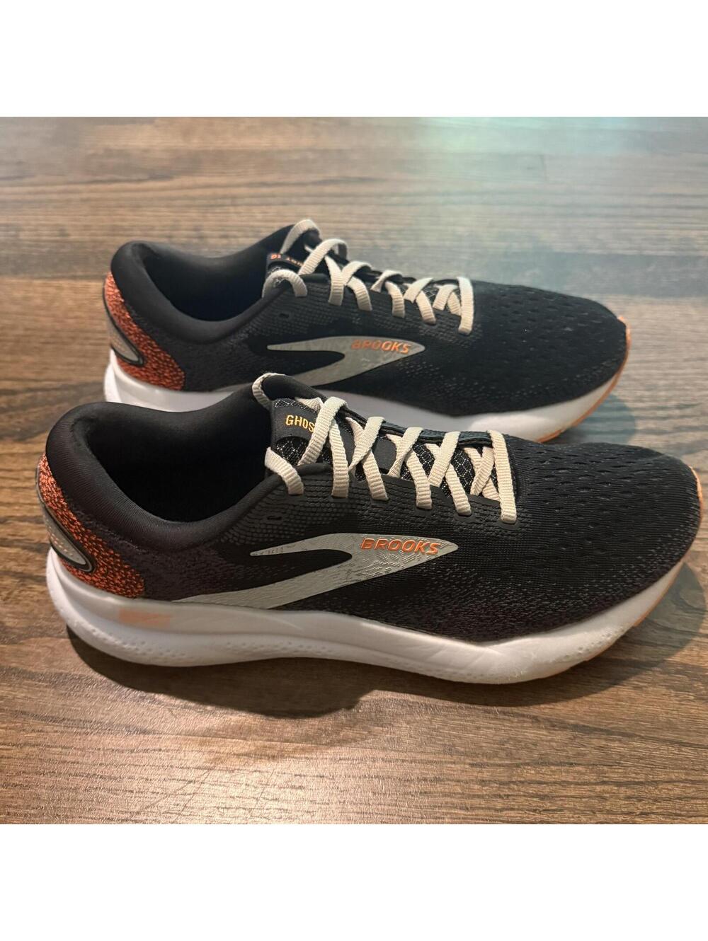 Brooks Ghost 16 Neutral Men's Black White Orange Running Shoes Size 10 - Picture 2 of 9